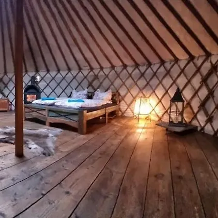 Jurte Rueckzugsort In Der Natur