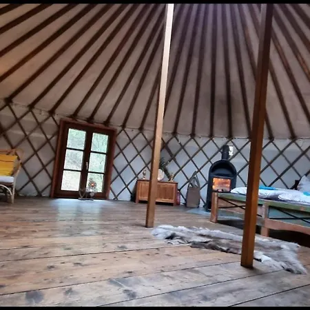 Jurte Rueckzugsort In Der Natur