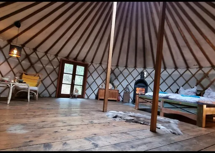 Jurte Rueckzugsort In Der Natur